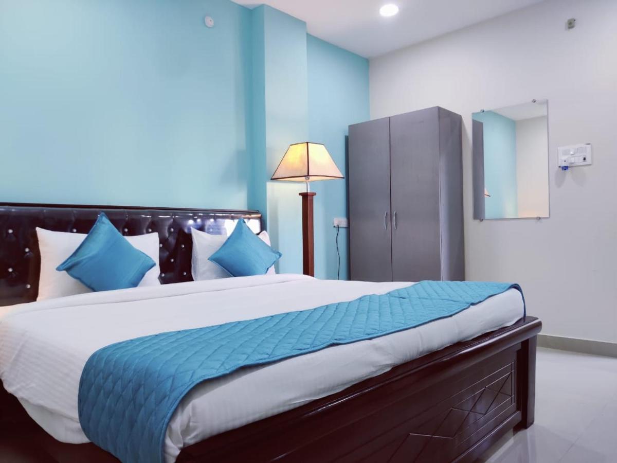 Hotel Prime Classic Shamshabad Bagian luar foto