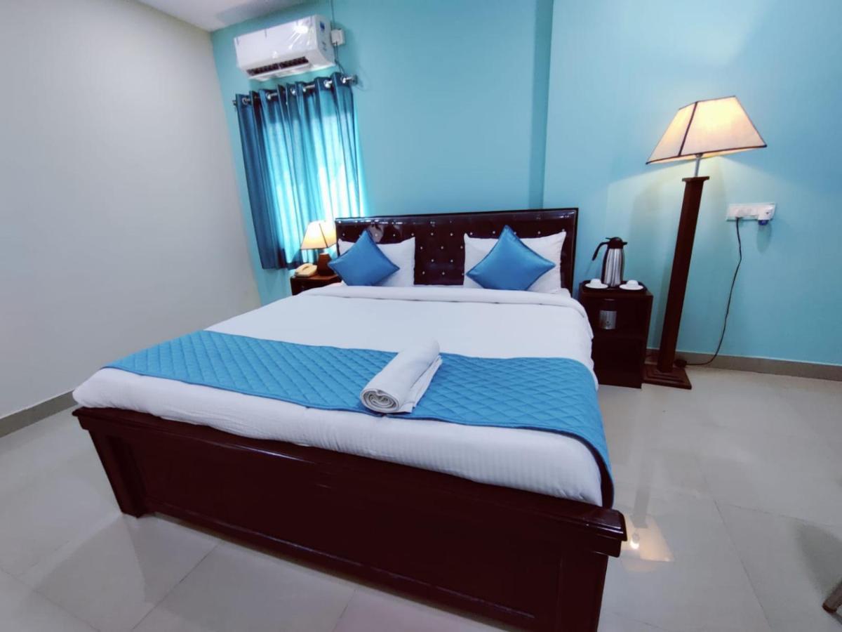 Hotel Prime Classic Shamshabad Bagian luar foto