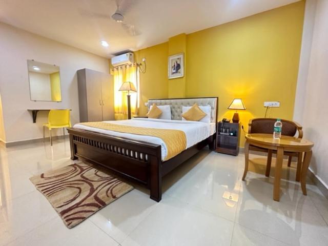 Hotel Prime Classic Shamshabad Bagian luar foto