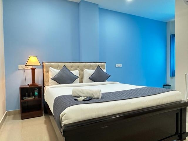 Hotel Prime Classic Shamshabad Bagian luar foto