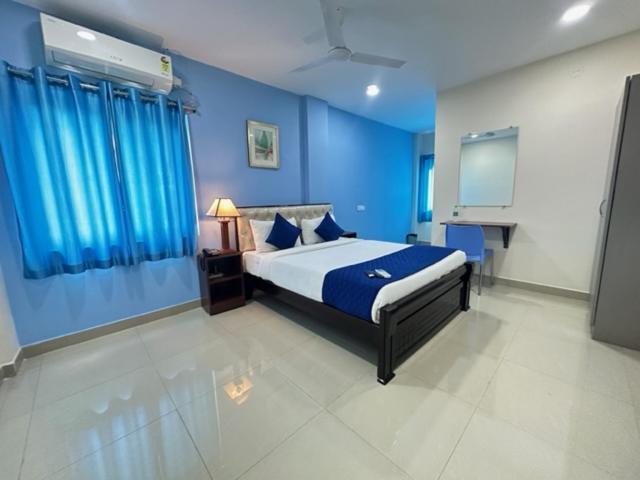 Hotel Prime Classic Shamshabad Bagian luar foto